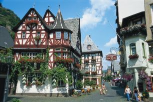 Bacharach/Rhein: Weinhaus ''Altes Haus"